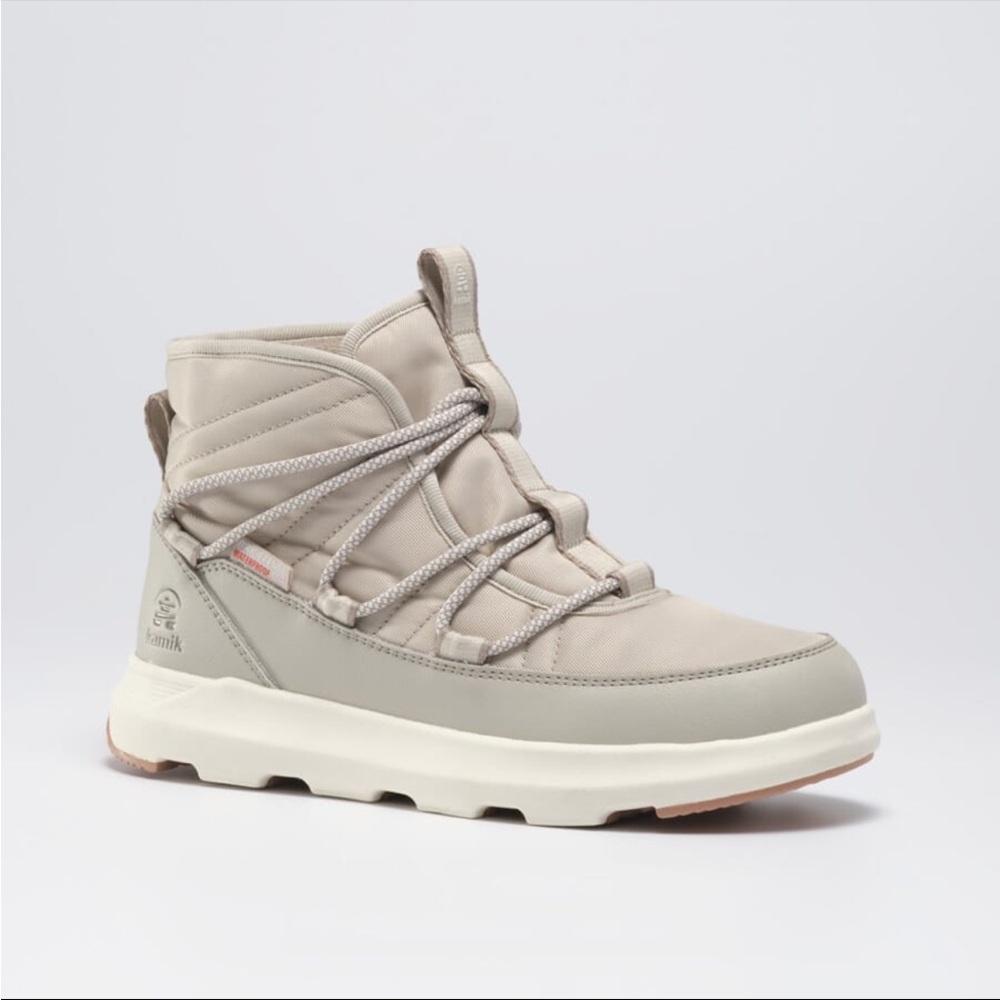 Kamik Lea Lo Light Taupe Lace-Up Winter Boots